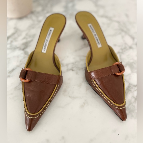 Manolo Blahnik Chartreuse Chocolate Leather Kitten Heels Size 37 - Picture 12 of 12